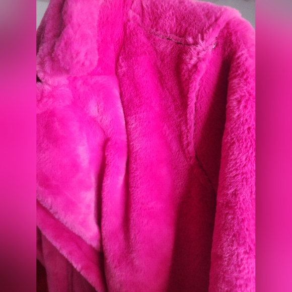 🟢SALE! AVEC LES FILLES,  HOT PINK FAUX FUR COAT - Picture 9 of 13